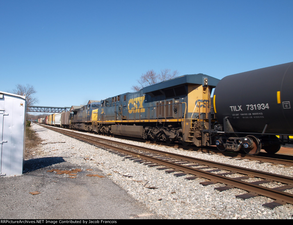 CSX 784